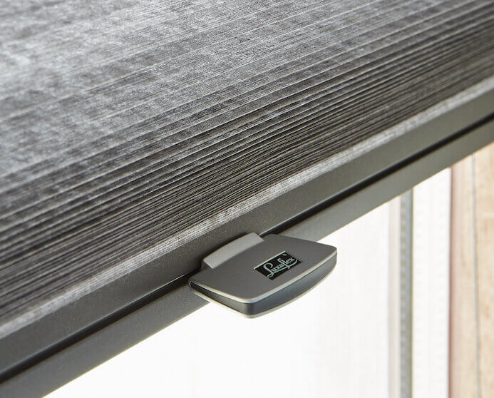 Luxaflex® LiteRise®